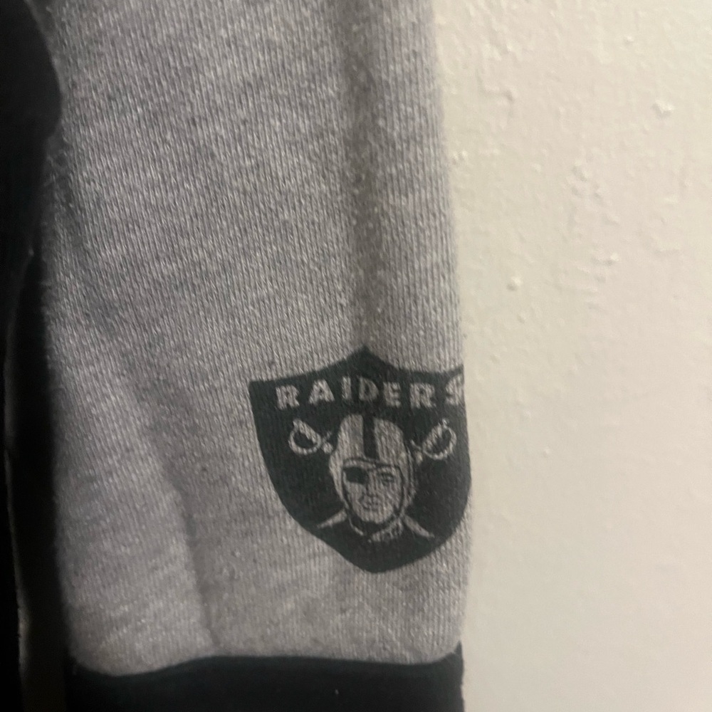 NFL‎ Team Apparel Black and Gray Youth Hoodie - Picture 4 of 4
